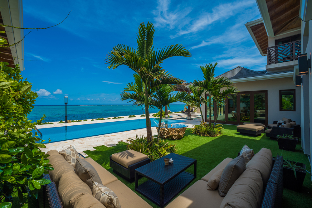 Cayman Islands Condo 945071