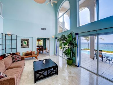 Cayman Islands Home 945072