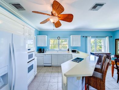 Cayman Islands Home 945072