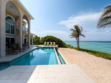 Cayman Islands Home 945072