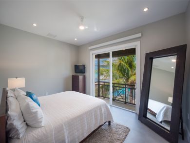 Cayman Islands Home 945074