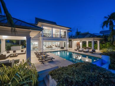 Cayman Islands Home 945074