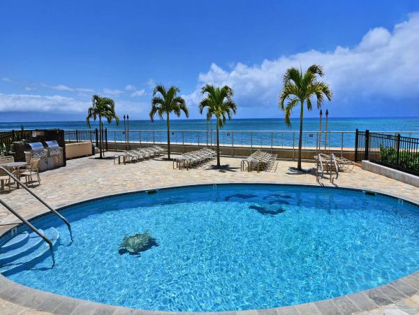 Kahana Oceanfront Two Bedroom Vacation Condo Sleeps 6 Guests