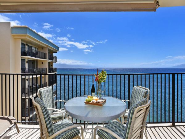 Kahana Oceanfront Two Bedroom Vacation Condo Sleeps 6 Guests