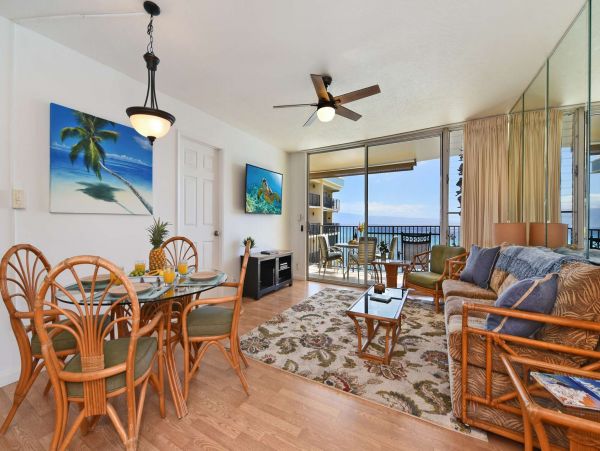 Kahana Oceanfront Two Bedroom Vacation Condo Sleeps 6 Guests