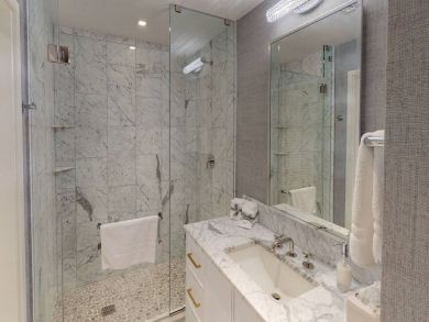 Cayman Islands Condo 945079