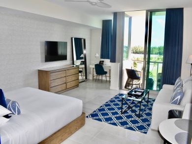 Cayman Islands Home 945081