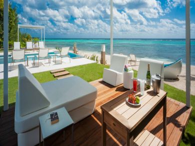 Cayman Islands Home 945082