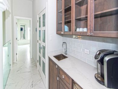 Cayman Islands Condo 945083