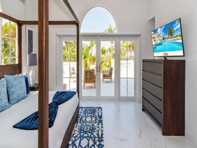 Cayman Islands Condo 945083