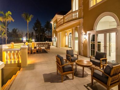 Cayman Islands Condo 945083