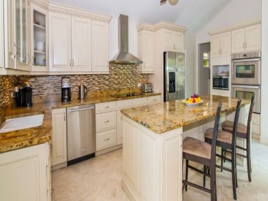 Cayman Islands Home 945085