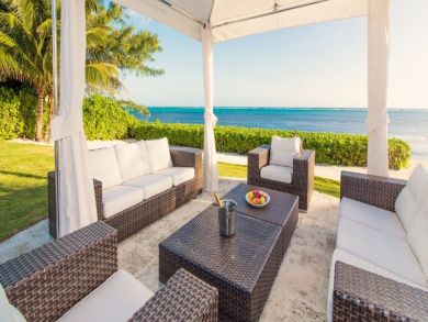 Cayman Islands Home 945085