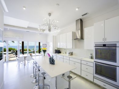 Cayman Islands Home 945086