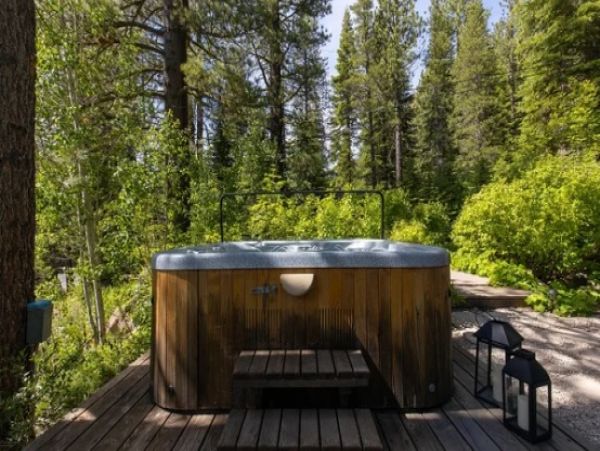 Lake Tahoe Six Bedroom Vacation Rental Home with Pool
