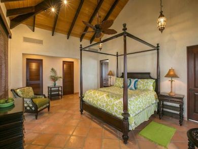 St. John Home 945329