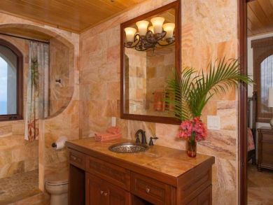St. John Home 945329