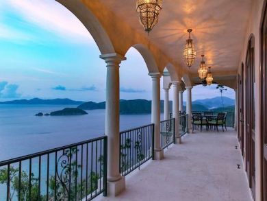 St. John Home 945329