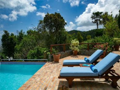 St. John Home 945330
