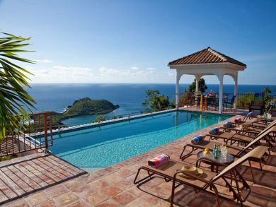 St. John Home 945332