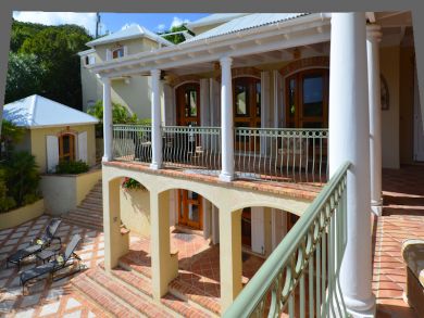 St. John Home 945333