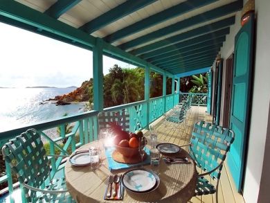 St. John Home 945336