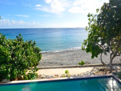 St. John Home 945336