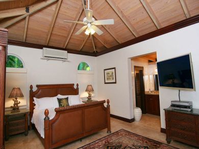 St. John Home 945340