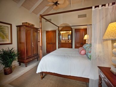 St. John Home 945344
