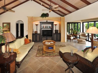 St. John Home 945345