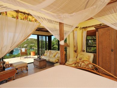 St. John Home 945345