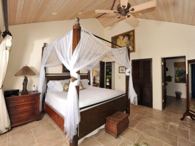 St. John Home 945345