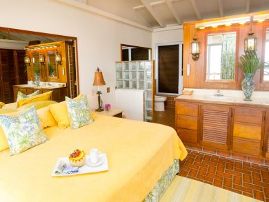 St. John Home 945346