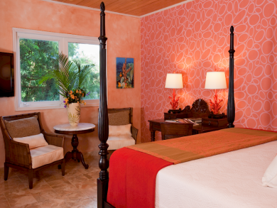 St. John Home 945357