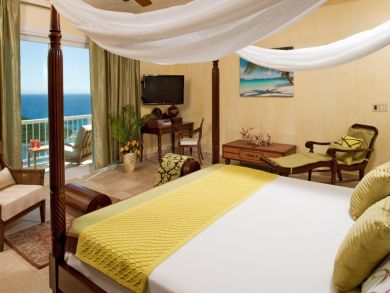 St. John Condo 945358
