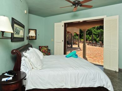 St. John Home 945361