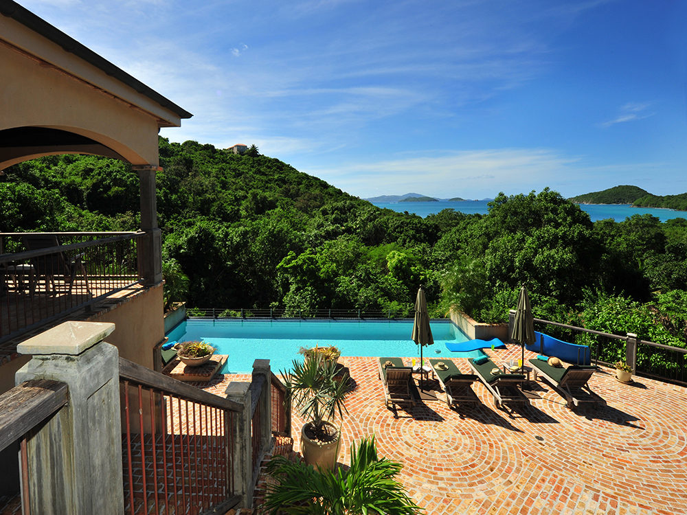 St. John Home 945361