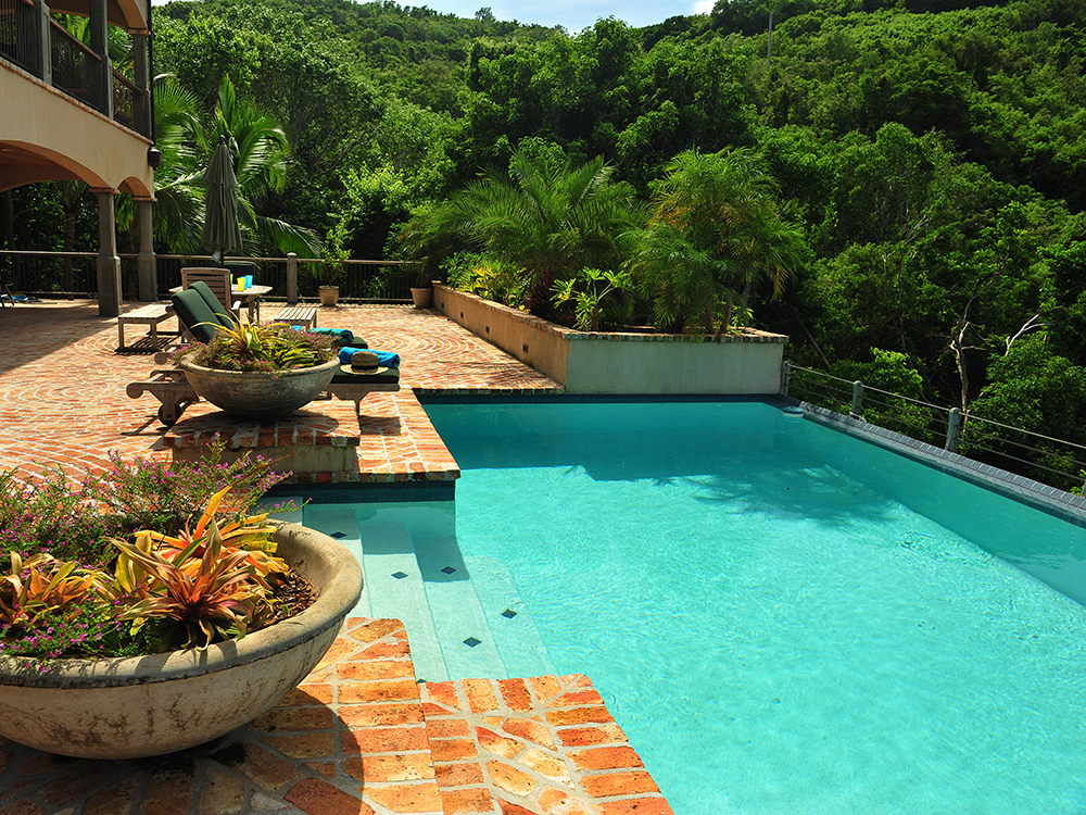 St. John Home 945361
