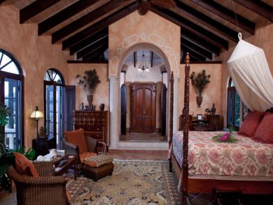 St. John Home 945363