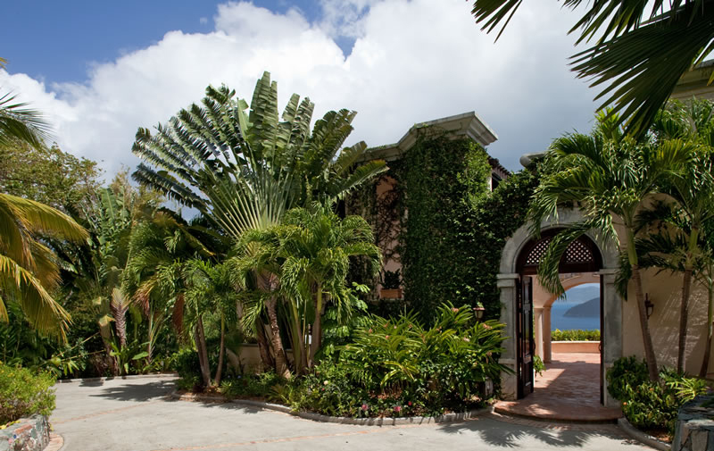 St. John Home 945363