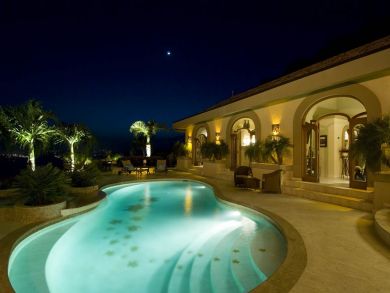 St. John Home 945364