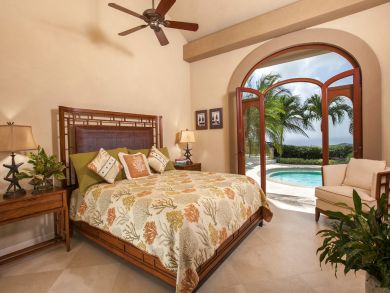 St. John Home 945364
