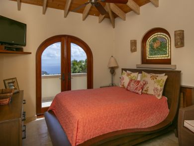 St. John Home 945364