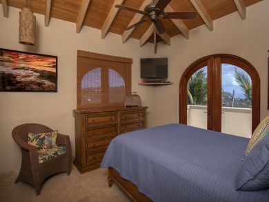St. John Home 945364