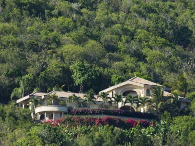 St. John Home 945364