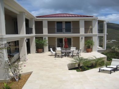 St. John Home 945365