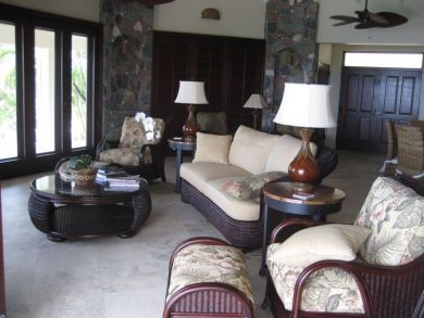St. John Home 945365