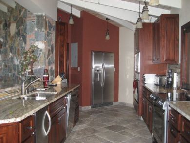 St. John Home 945365