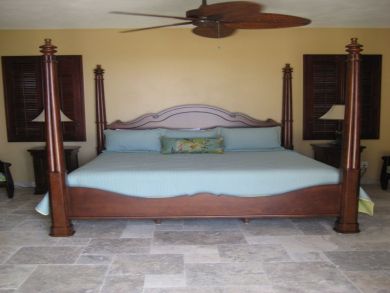 St. John Home 945365