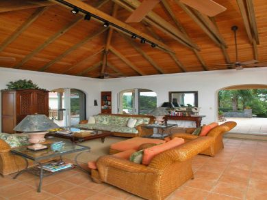 St. John Home 945366
